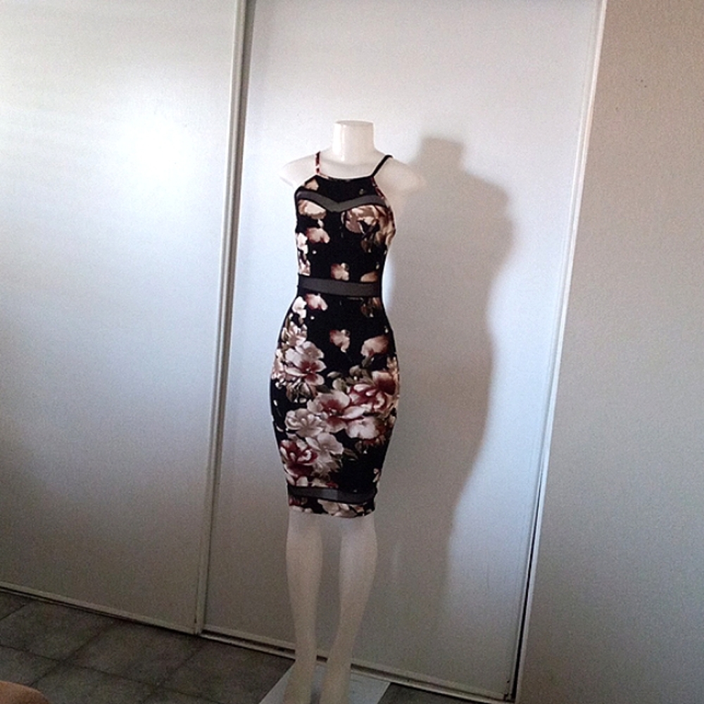 Dress GLARE. Size M
